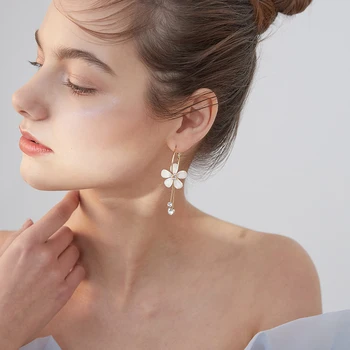 

Xinwei earrings 2020 new simple flower earrings for women acrylic pendant earrings jewelry gift