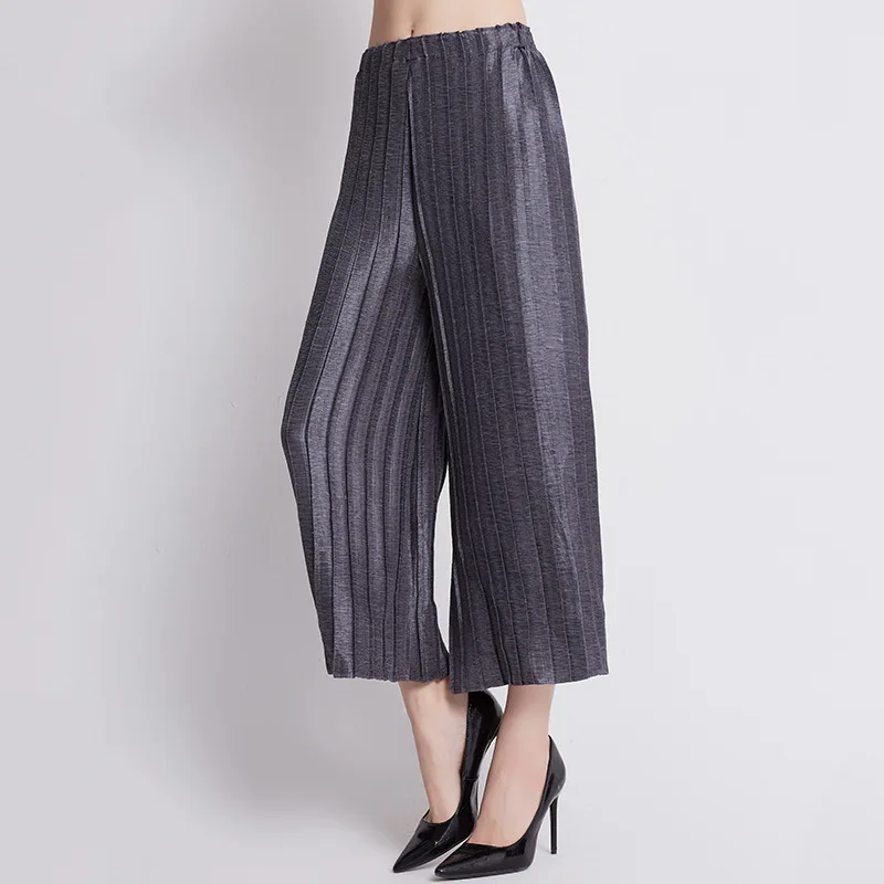 

Plus Size Pants Women Miyake Pleated Boutique Fashion Solid Color Wide Leg Capri Casual Pants Female Mid-Calf Length
