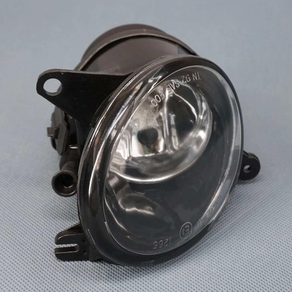

DWCX 12V 55W Front Right Halogen Fog Light Lamp Black Fit for AUDI A6 C5 2003 2004 Auto accessories