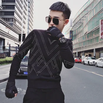 

2019 Autumn and Winter New Sweater Social Male Rhinestone Decoration Round Neck Men's Sweater Casual Mens Pullover Knitted Tops