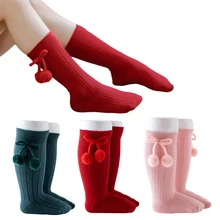 Chaussettes en coton pour bébé fille, avec nœud et pompon, longues au genou, accessoires pour nouveau né, automne et hiver 