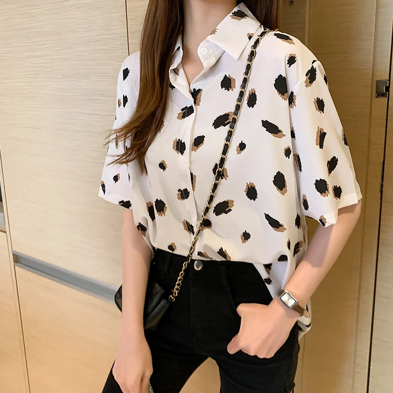 

Women Blouses Direct Selling Button Print 2020 Summer New Short-sleeve White Black Shirt Female Casual Women's Slim Clothing