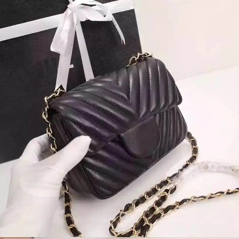 

2019 new High quality Luxury brand sheepskin rhomb chain mini bag lady crossbody bag free shipping