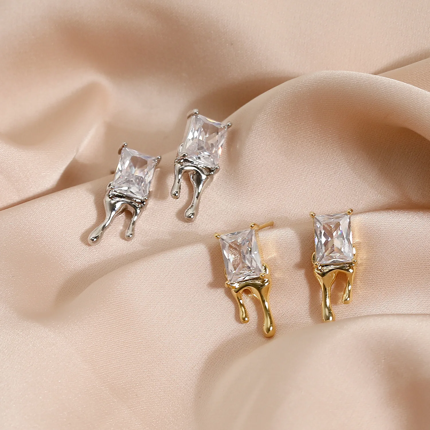 

Минималистичные Модные металлические серьги в виде лампы W/S925 Серебряные серьги-гвоздики W/14KGold заполненные цирконием Jerewlry для женщин гиацинт Лидер продаж