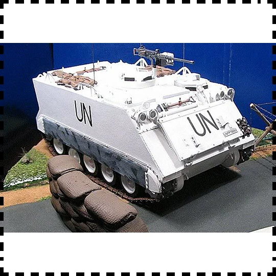 1:25 Scale UN M113 armored Personnel Carrier DIY Handcraft Paper Model Kit Puzzles Handmade Toy 3d paper model