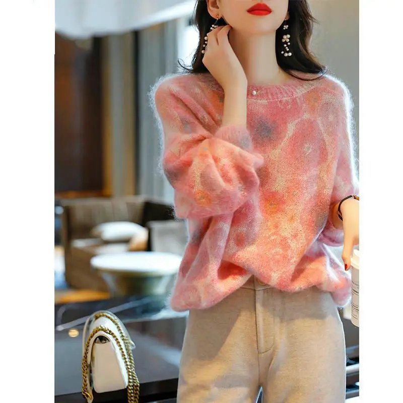 

Versatile loose and lazy style soft glutinous skin friendly ink rhyme T-shirt for women 2020 winter new round neck sweater