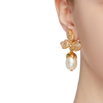 

Pearl Crystal Drop Clip Earrings Diamond Original Brand Collection Runway Designer European Gold Plating Trendy Clip Earrings