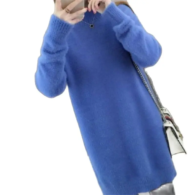 Женский утепленный бархатный свитер свободный длинный теплый с высоким