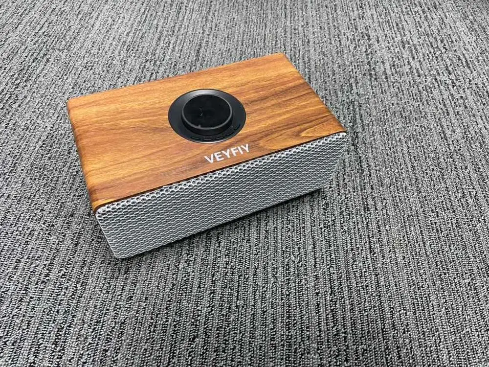 VEYFIY Bluetooth Speaker with Solid 
