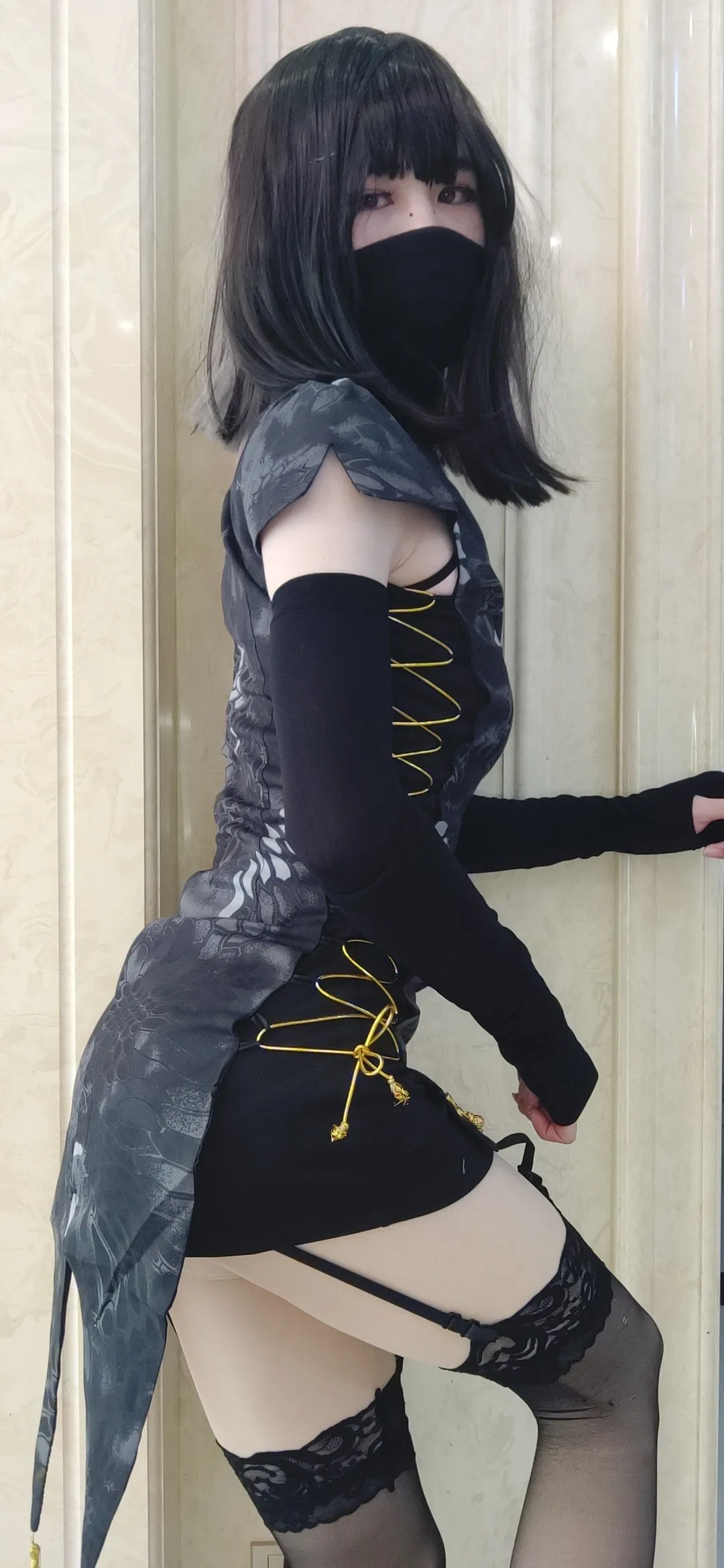 Schwarzes Python im chinesischen Stil, Retro-Taktik, bewaffnete Mädchen, modifiziertes Cheongsam-Hüftwickelkleid, modisches Wickelkleid, Damen-Party-Sommerkleid – Detail 12
