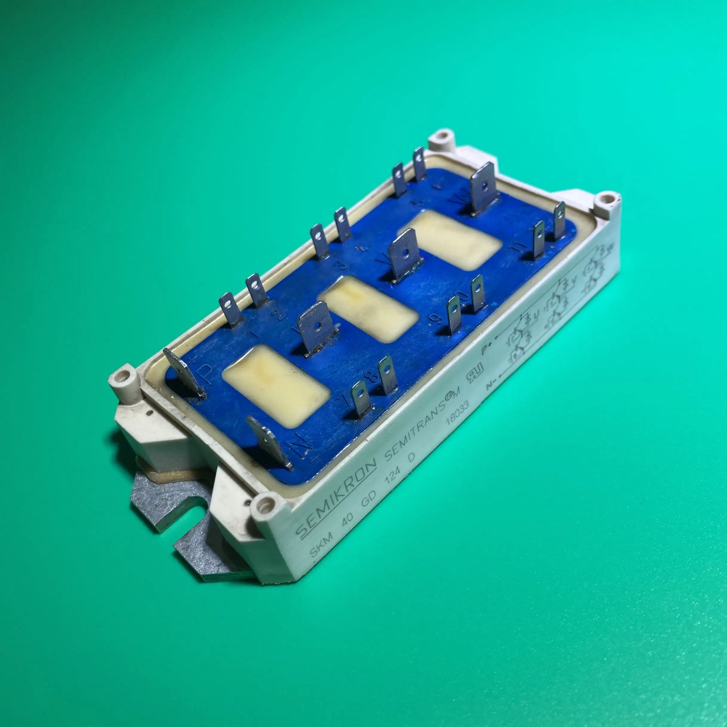 

SKM40GD124D igbt-модуль