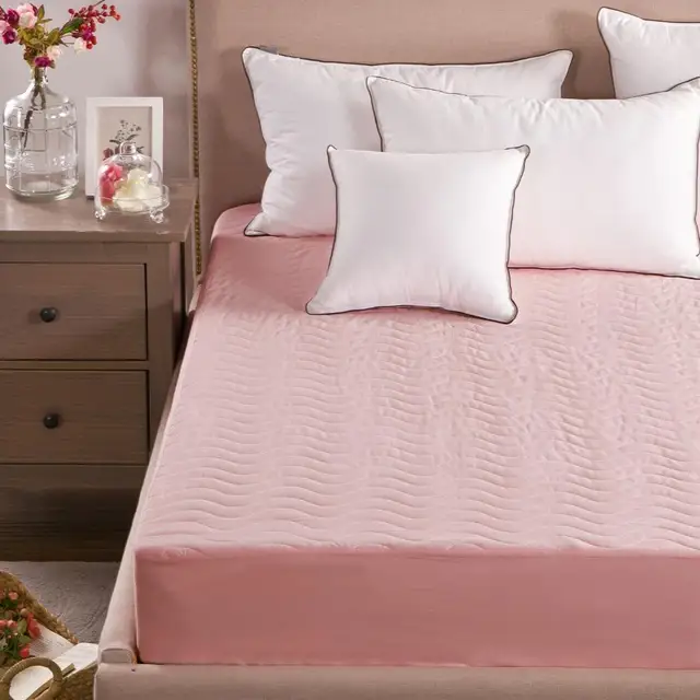100% Cotton Quilted Mattress Protective Cover: The Perfect Bed Protection Pad for All Seasons