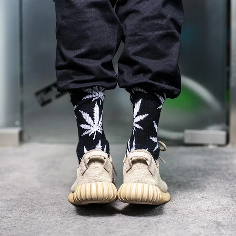 Fashion comfortable high quality cotton socks leaf maple leaves leisure hemp weed stockings spring and autumn winter