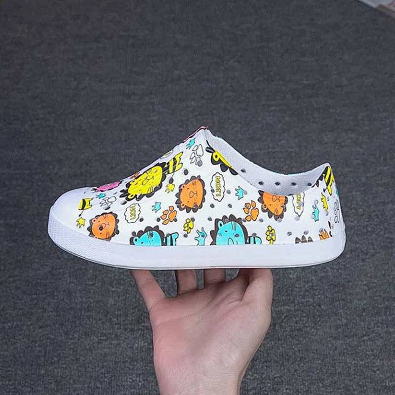 Print Girl Boy Sandals Unisex EVA Summer Children Shoes Hollow Cutout Slip On Beach Comfortable Soft Anti-Slip Kids Shoes kids sandals