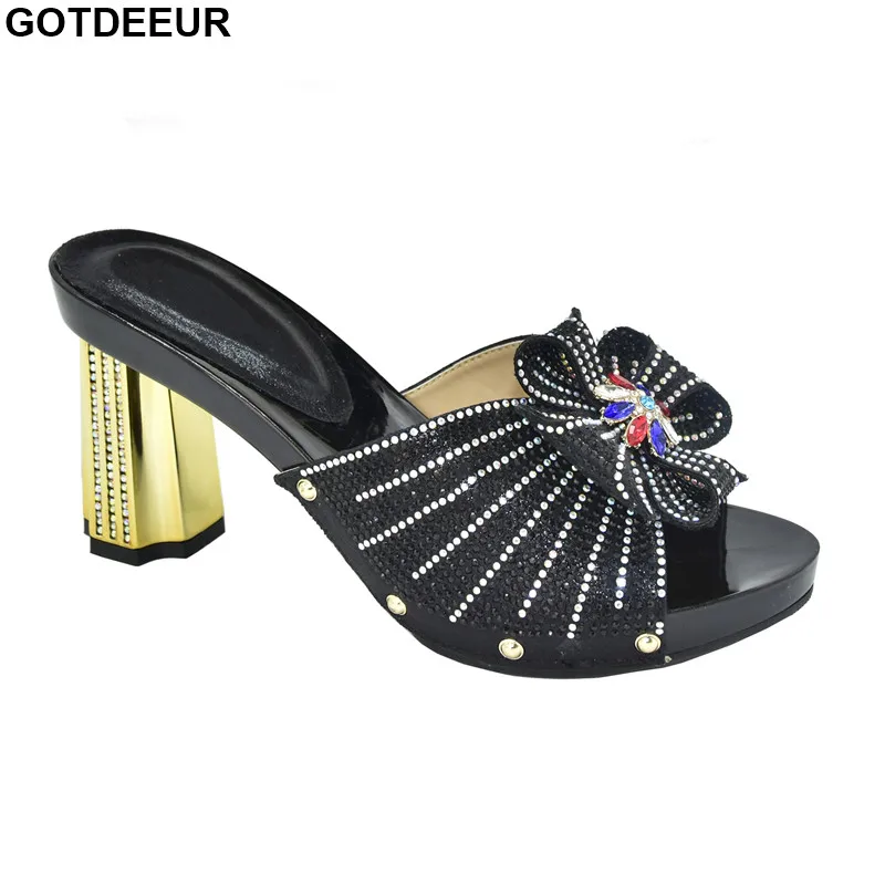 

New Arrival Italy Design Women Wedding Shoes Decorated with Rhinestone High Heels Sexy Ladies African Women Party Shoes Slip On