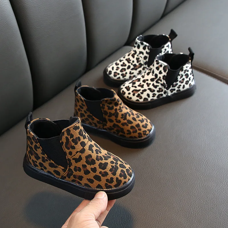 

Children's low snow boots autumn and winter 2019 Korean fashion leopard sleeve boy's and girl's boots