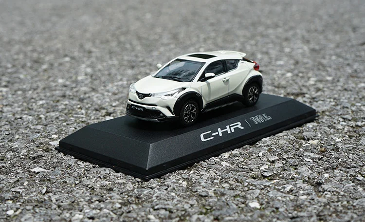 Diecast 1:43 Scale Die-cast Alloy TOYOTA C-HR CHR Vehicle Model Car Toys Adult Child Boys Gifts Collection Display Souvenir Show 7