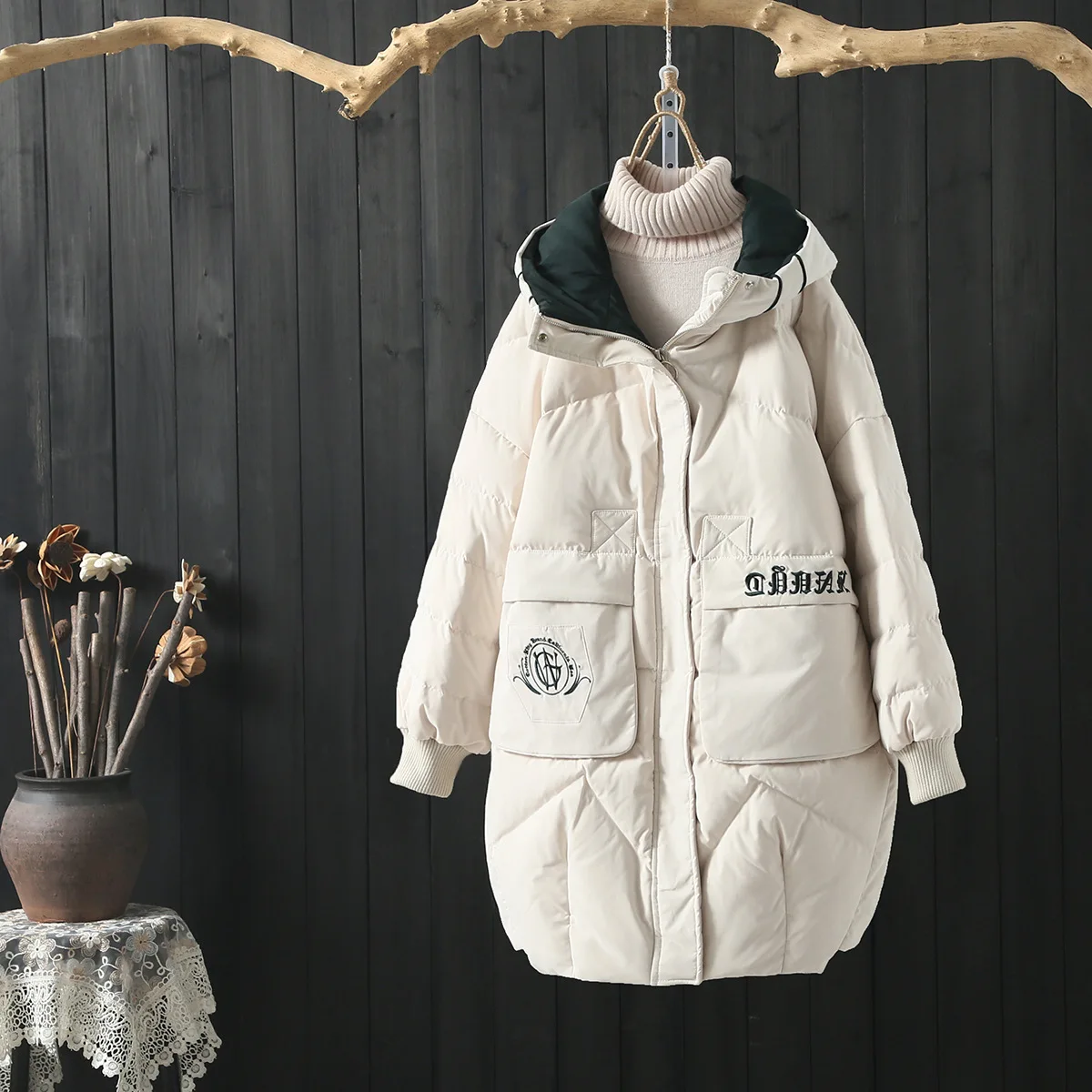 Winter New Style Casual Fashion Pocket Embroidered Thick Warm Hooded Long down Jacket Women's Three-Color