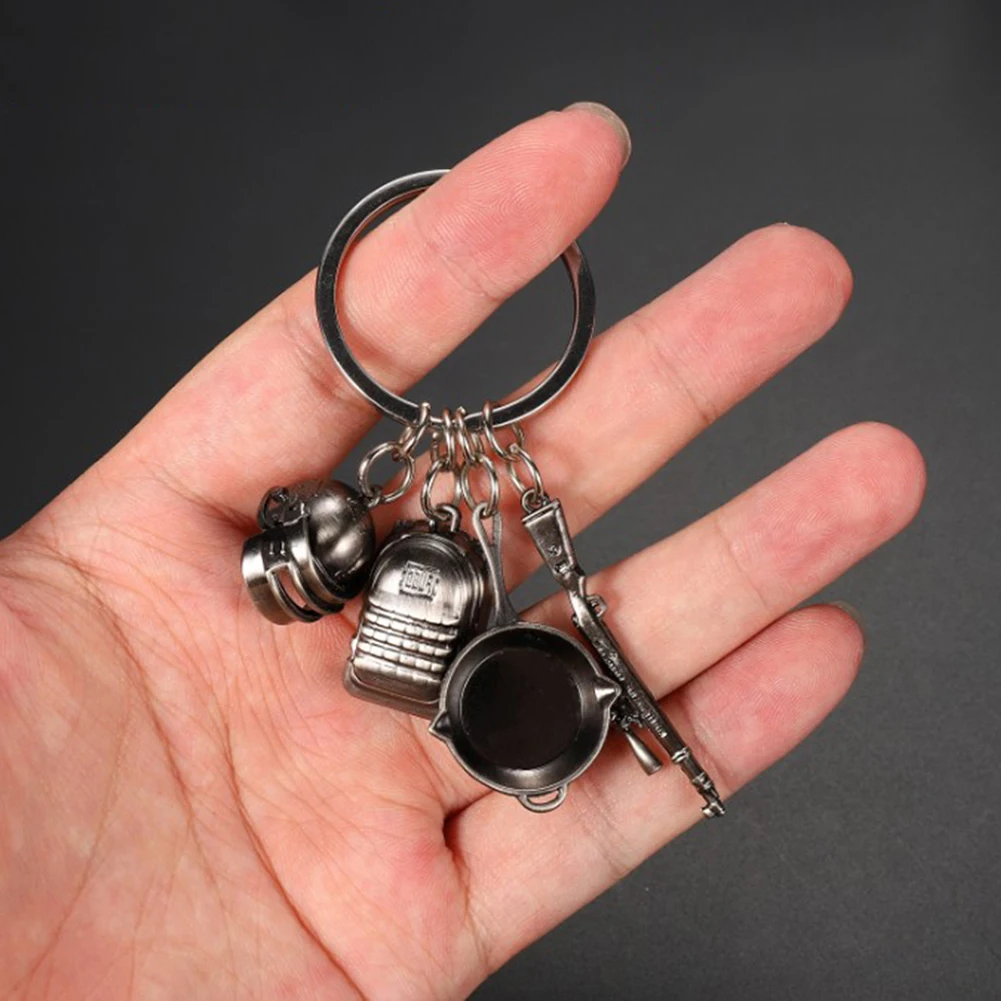 

2019 New Women/Men's Fashion Game Related Key Chain Level 3 Helmet Backpack Key Chains Key Rings Alloy Charms Gifts