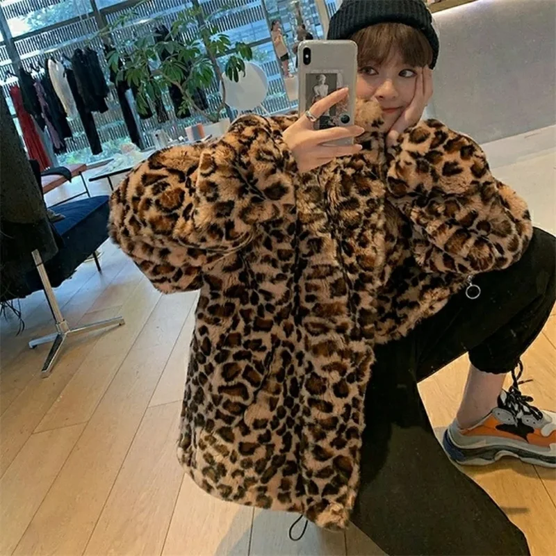 

Женское зимнее пальто с леопардовым принтом, толстое теплое пальто из искусственного меха, новая осенняя свободная плюшевая куртка в стиле ретро, A603