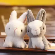 

Bunny Keychain Skin-friendly Vivid Appearance Decoration Pendant Accessories Rabbit Faux Fur Keychain for Bag Bunny Keychain
