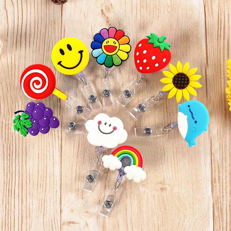 Soporte retráctil de silicona de alta calidad para insignia de enfermera, Clip para delfín de frutas, girasoles, tarjetero de identificación para estudiantes, 1 unidad, novedad