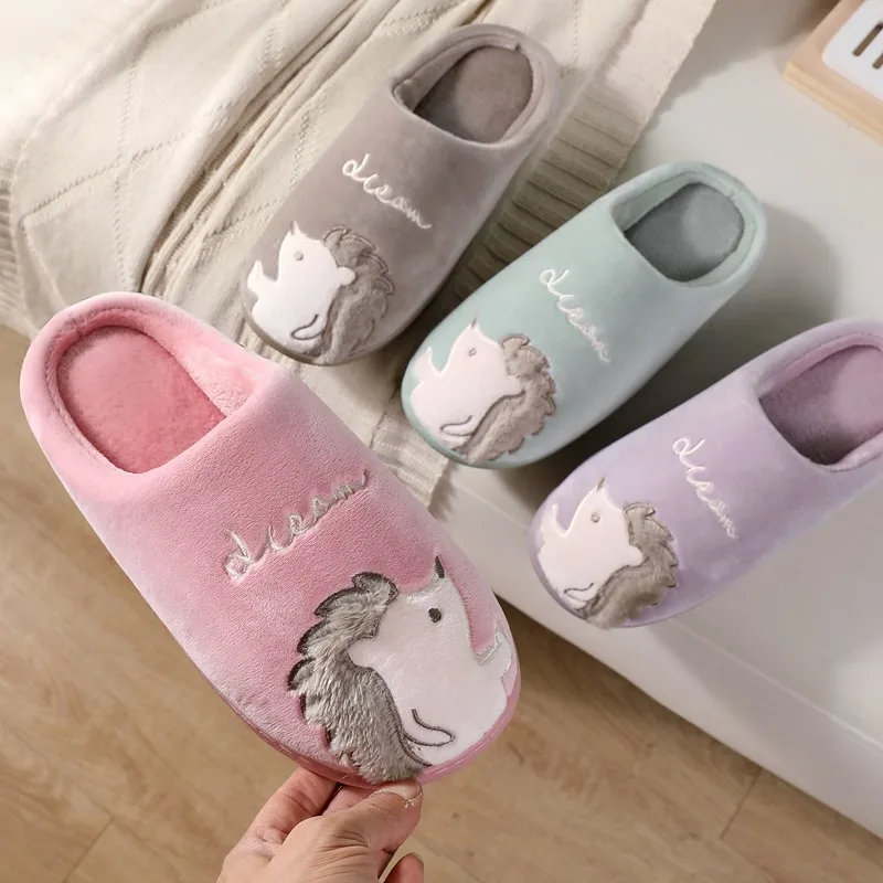 Zapatillas de casa con dibujos de animales para hombre y mujer, zapatos suaves y cálidos, calzado de Interior para dormitorio, para invierno
