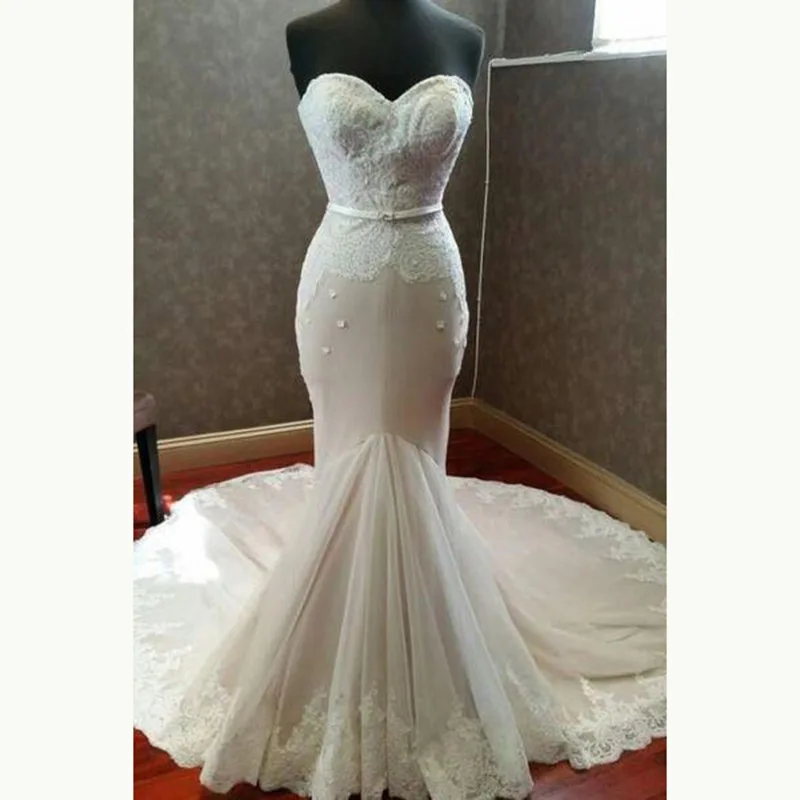 

2020 Latest Elegant Lace Mermaid Wedding Gowns for Bride Sweetheart Appliqued Bridal Wedding Dresses Court Train On Sale