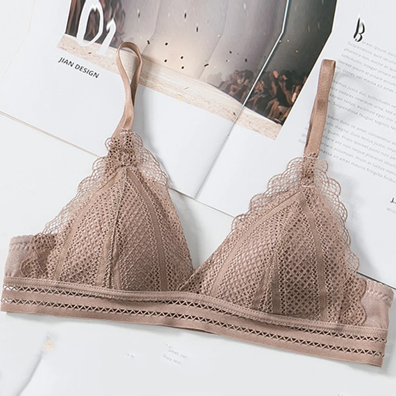 GUMPRUN New Bra For Women Sexy Push Up Lace Embroidery Bra Triangle Cup Lingerie Wire Free Bralette Breathable Bras For Womens - Цвет: Бежевый