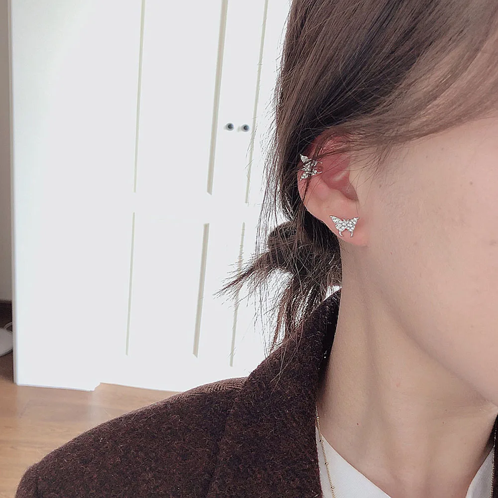 2020 Fashion Mini Minimalist Butterfly Fairy Shiny Exquisite Unique Ear Bone Stud Earrings for Women Jewelry Gifts