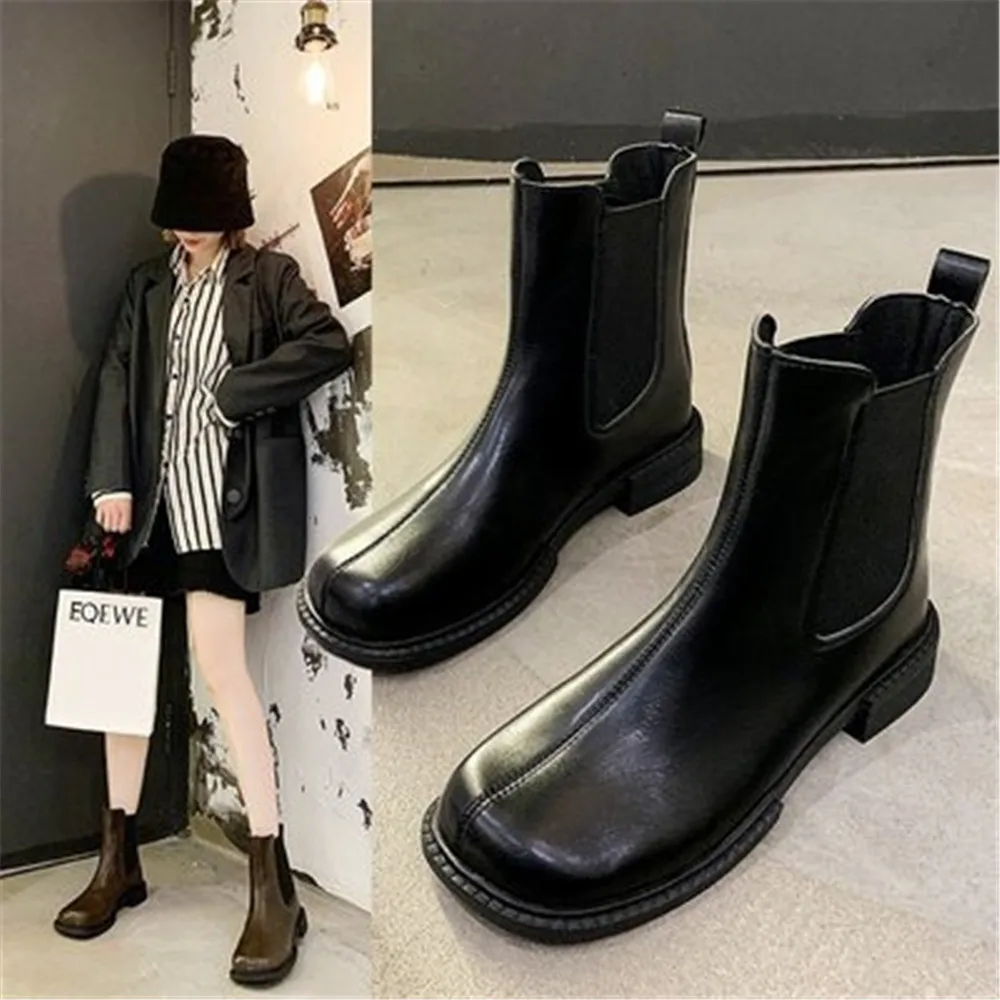 

Autumn Newest British Fashion Smoke Pipe Boots Female Thick Bottom Square Head Knight Shoes Women's Chelsea Short Booties Beige