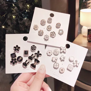 

New Contracted brooch elegant atmosphere pin cute badge accessories restoring ancient ways