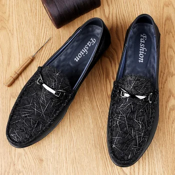 

New Trend Men Slip On Shoes Luxury Brand Loafers Men Footwear Driving Moccasin Mens Genuine Leather Young Casual Loafers Shoes