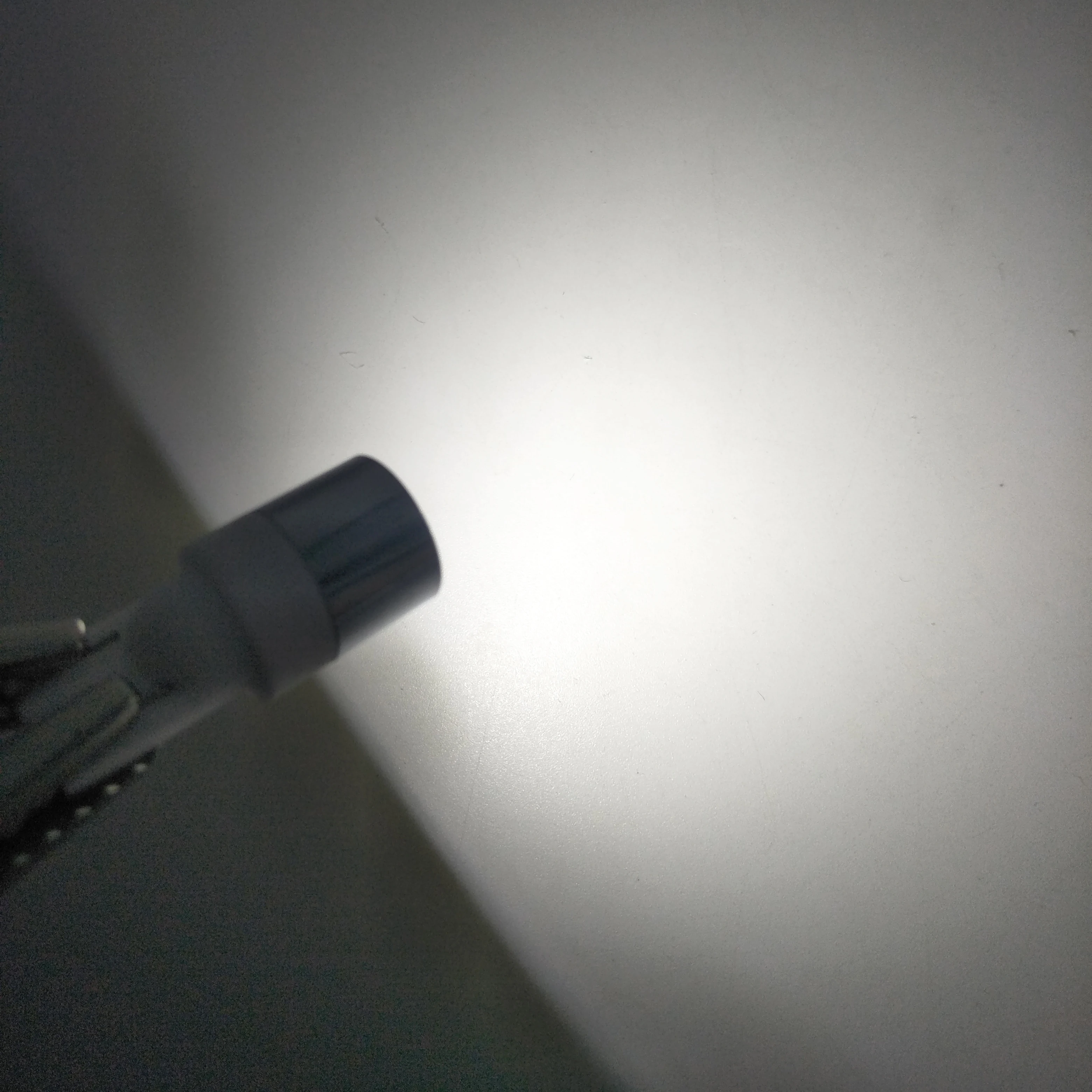 50 шт. супер яркий T10 4SMD светодиодный свет 2525 DC12V-24V высокой мощности сигнальный свет обратный свет номерной знак свет боковой свет