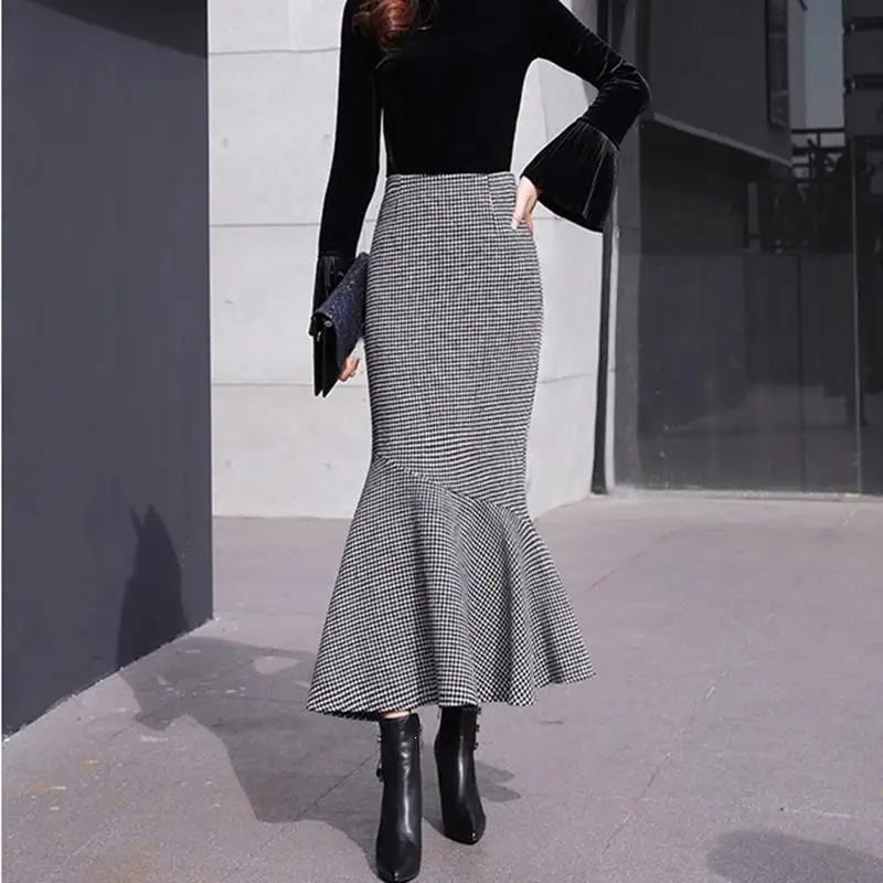 Black And White Ruffle Hem Trumpet-Mermaid Skirts Empire Women Winter Elegant Casual High Waist Fishtail Long Skirts