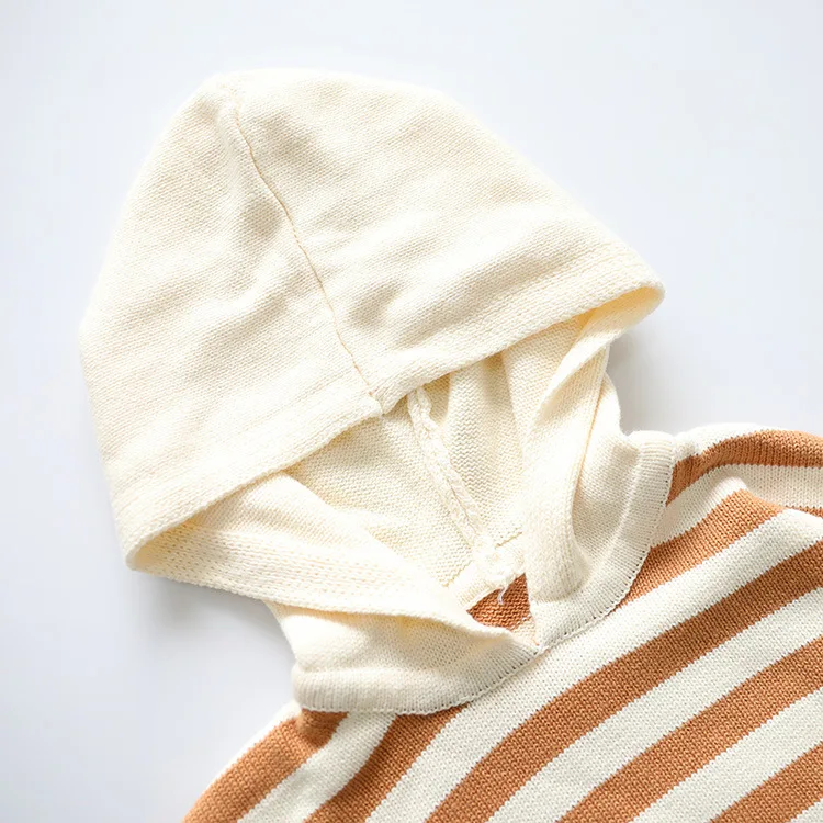 Children's sweater autumn and winter Korean version of the girl's sweater boy hat striped sweater girl round neck winter