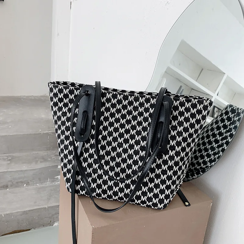 

Fashion Lady Bag 2020 New Style Foreign Style Popular Large-capacity Shopping Bag Shoulder Bag Tote Bag Niche Design Handbag CC