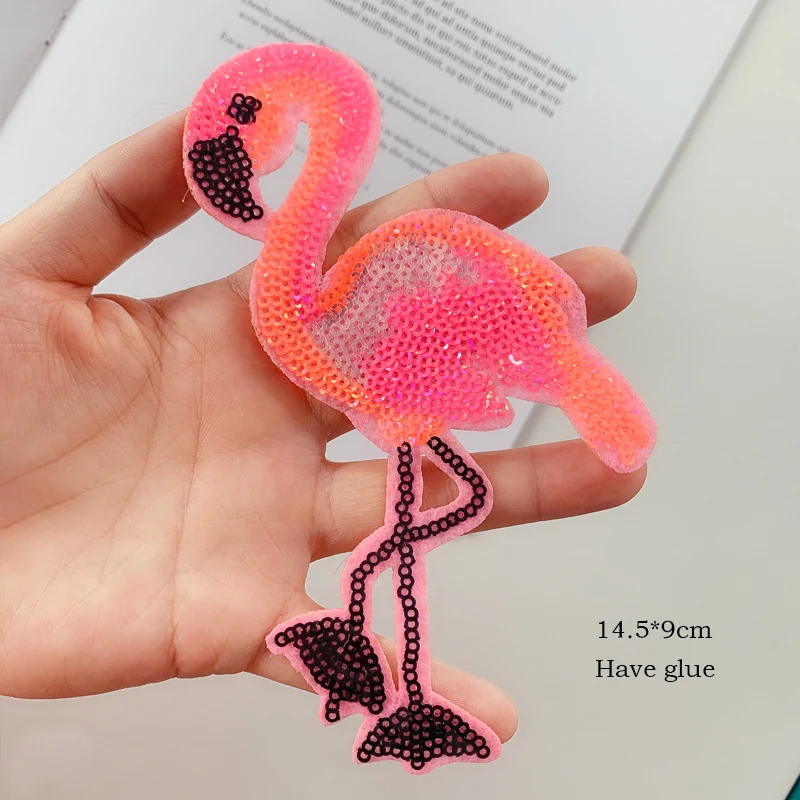 Wholesale Patches Cartoon animal Flamingo Sequins patche Embroidery BadgeS Sewing Supplies Clothing Accessories Iron on patches