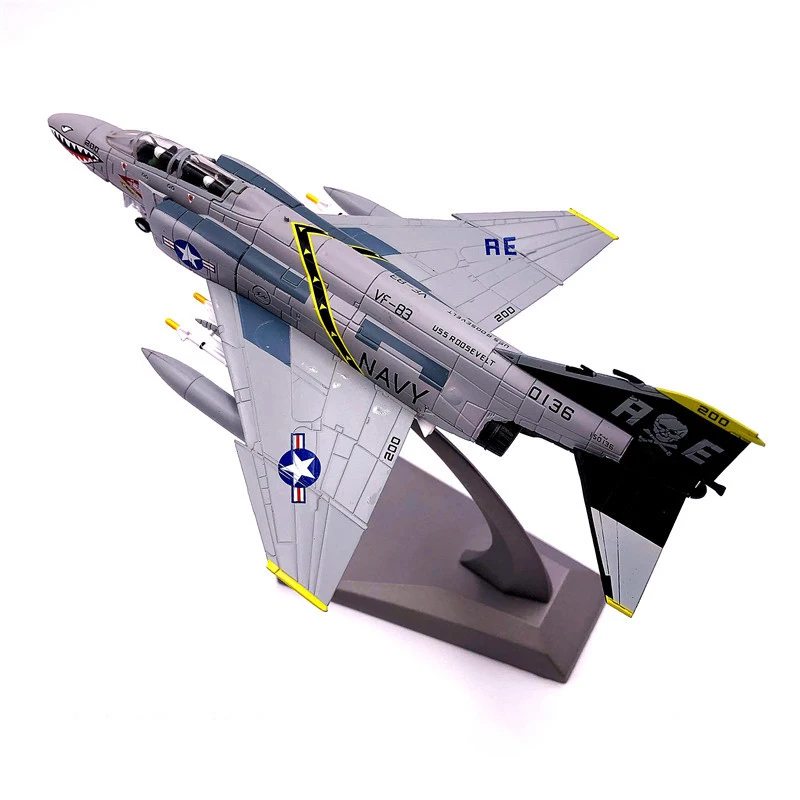 F-4 Phantom пиратский флаг эскадрилья независимости авианосец крыло коммандер F4C модель истребителя 1/100 сплав коллекция
