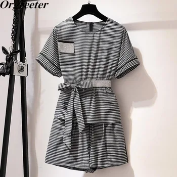 

Plus Size Casual Plaid 2 Pieces set Women 2020 Summer New Batwing Sleeve Sashes Rhinestone Blouse and Wide legShorts Suit