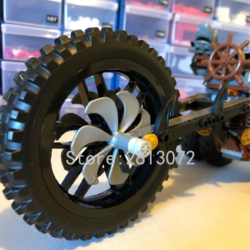 45011, металлический моторизованный трик, серия фильмов, 852 шт., модель, строительные блоки, кирпичи, совместимые с 70834