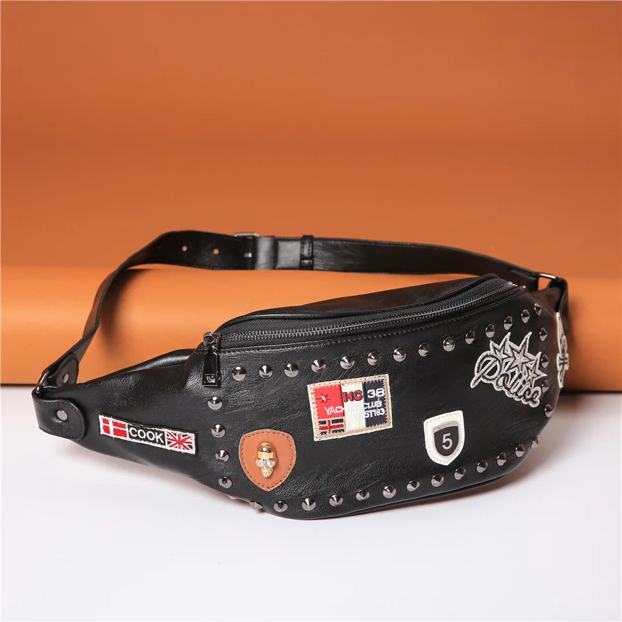 

New men and women chest bag pouch personality rivet satchel bag European and American fashion couple small backpack