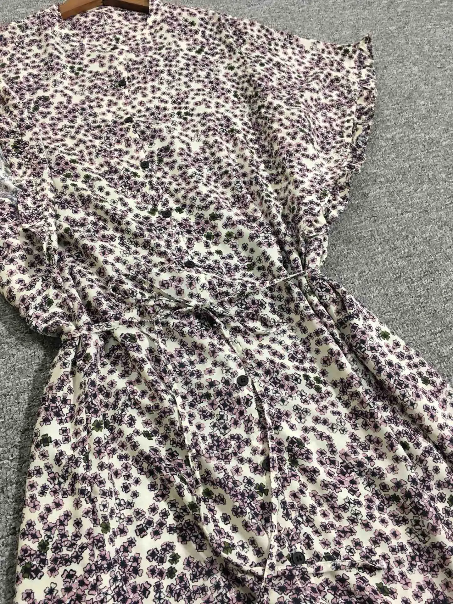 

Women Dress Spring / Summer 2020 Purple Little Flower Short Sleeve Round Neck Mini Dress