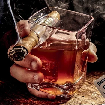 

2 Pcs/lot Fashion Originality Cigar Cup Transparent Wine Glass for Men's Fashion Cigar Whisky Cup Home Deco Party Supplies