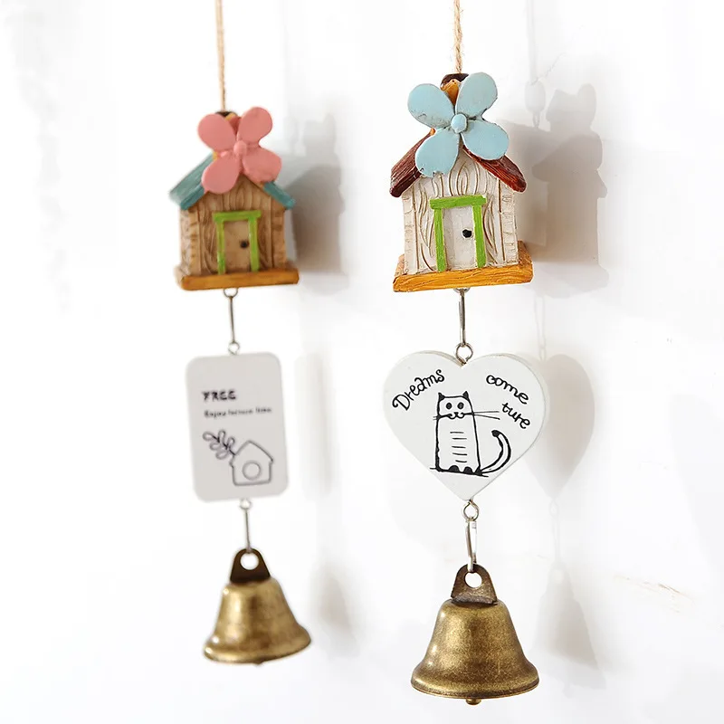 

Japanese Style Four Leaf Flower House Resin Wind Chime with Bell Hanging Decoration Door Decoration Pastoral Style Cabin diao sh