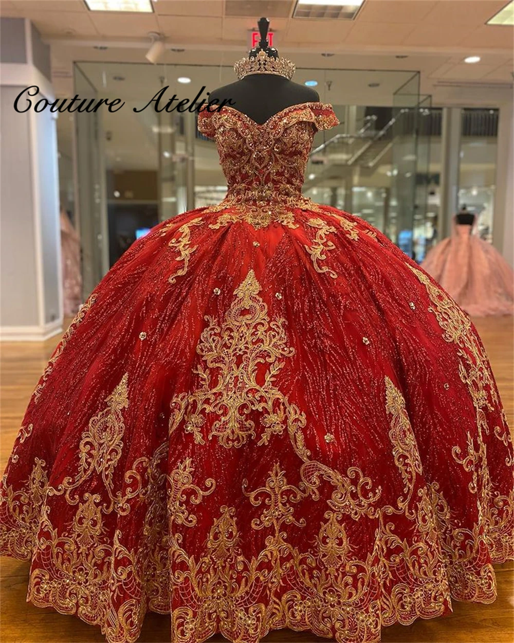 

Luxury Red Ball Gown Quinceanera Dresses Gold Appliques Formal Prom Graduation Gowns Lace Up Sweet 15 16 Dress Off The Shoulder