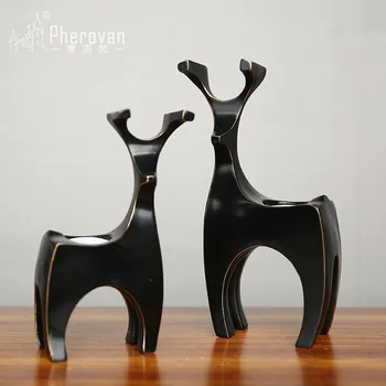 

Resin Candlestick Deer Model Candle Europe Holder Resin Miniature Handwork Rack Bougeoir Home Decor Accessories 30ZT211