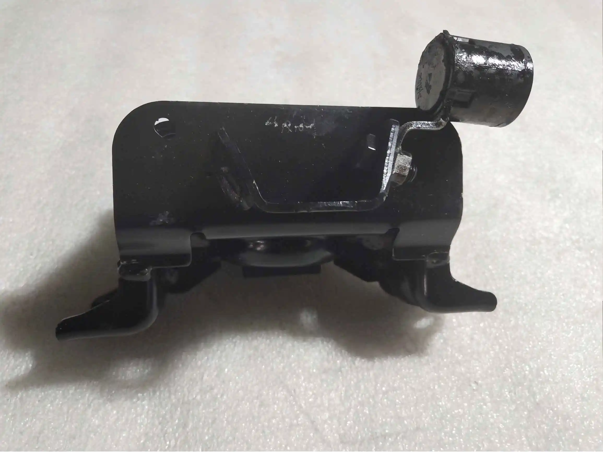 Правый изолятор крепление двигателя для Aveo T300 95930076 2011 2017 oem 9502651395930076 95405220|Вал