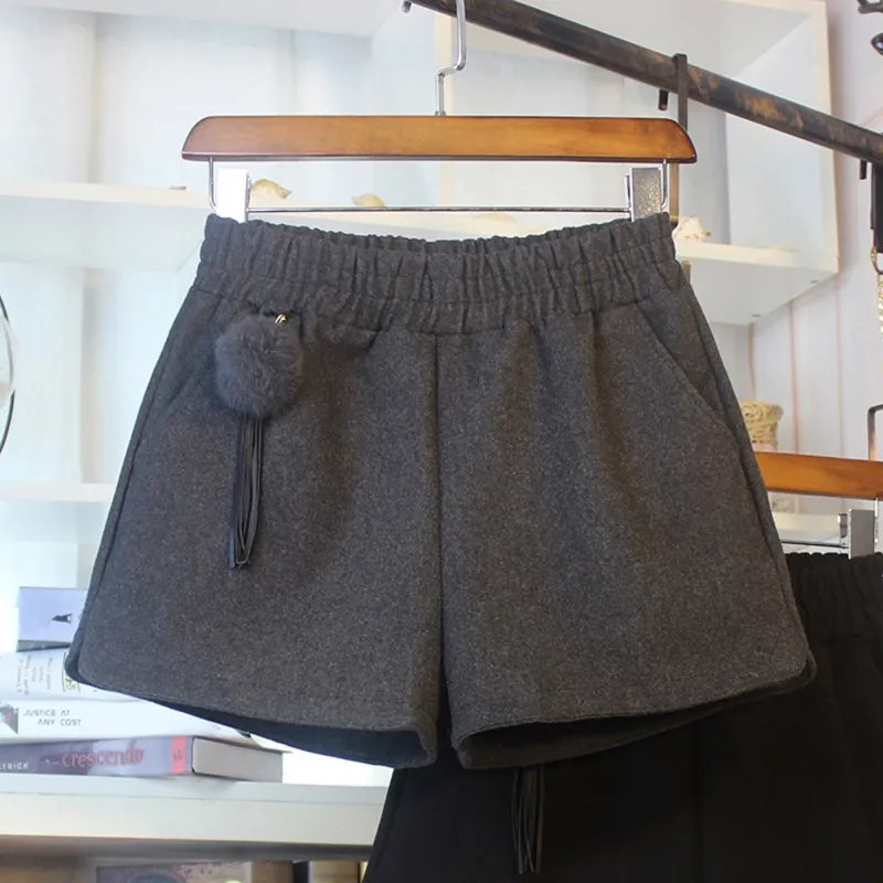 

Simple Women Casual Shorts Body Workout Autumn Winter Warm Hairy Shorts Female Loose Wide Leg Egde Hot Short Pants