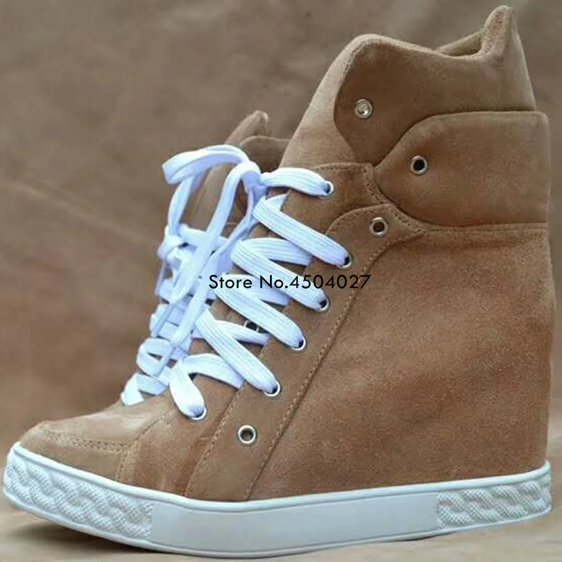 Новые весенние женские ботинки замшевые на танкетке обувь со скрытым каблуком